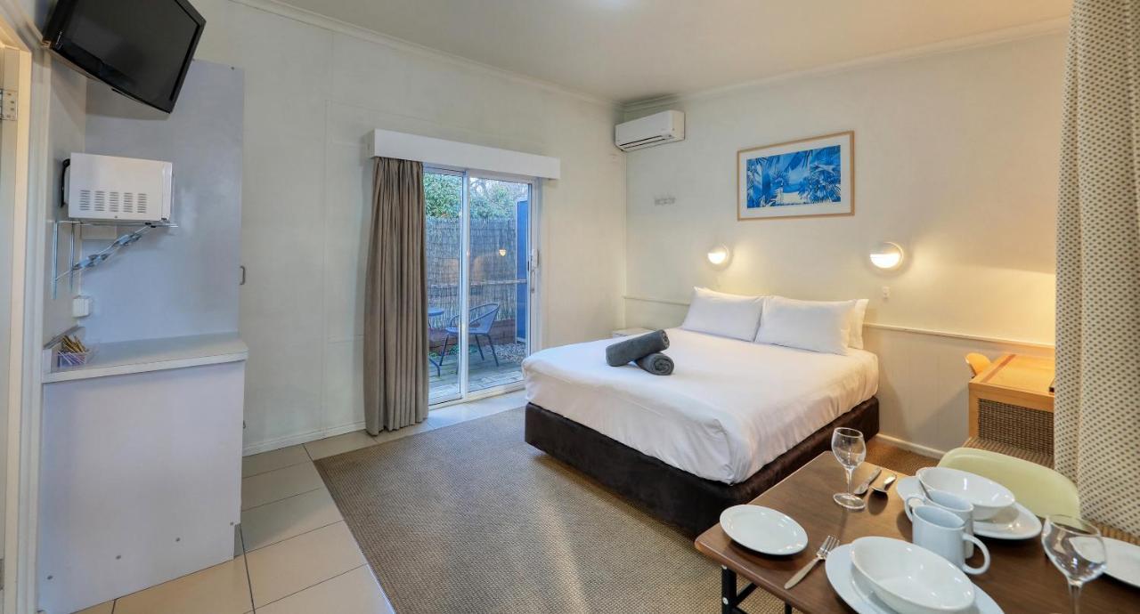 Hamilton Hume Motor Inn 야스 외부 사진