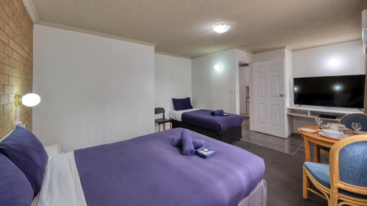 Hamilton Hume Motor Inn 야스 외부 사진