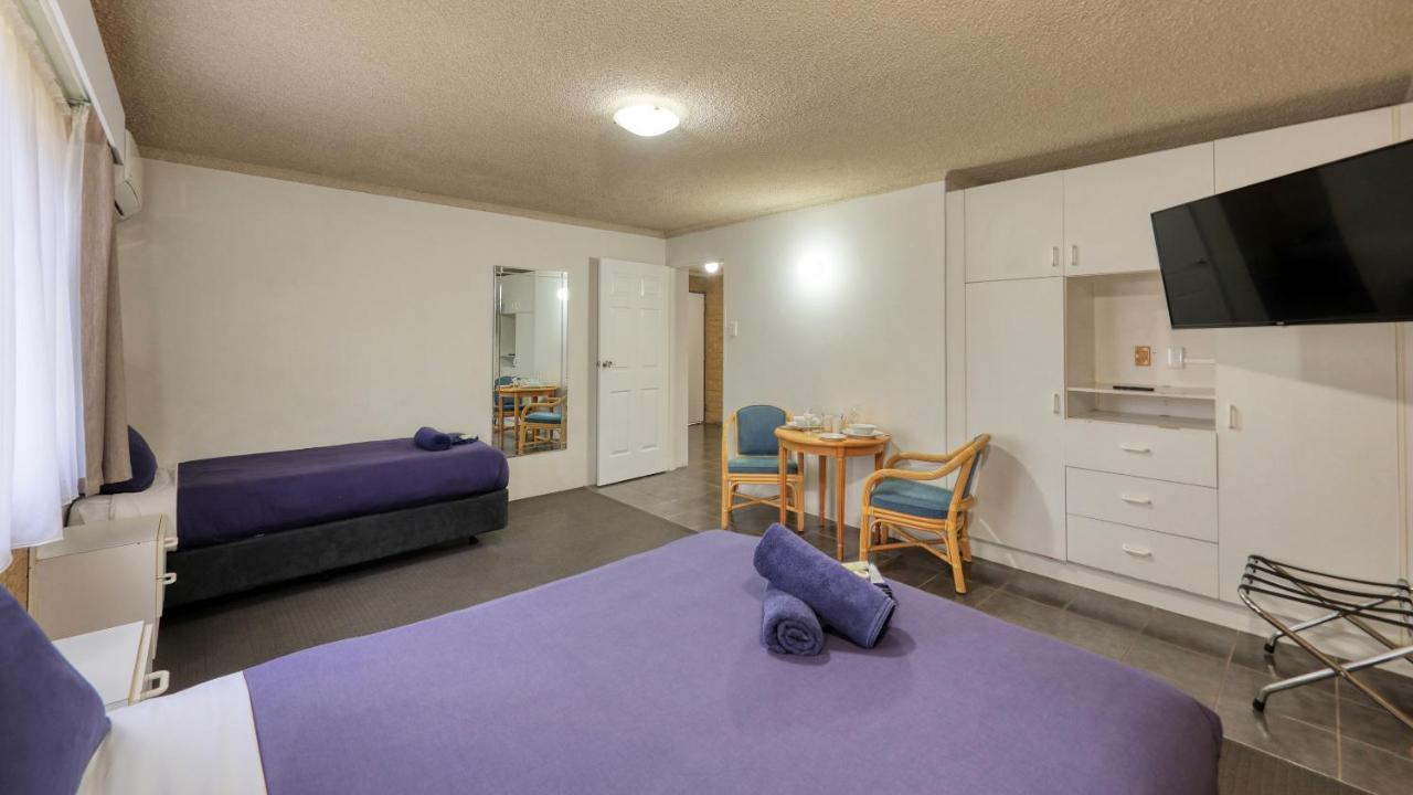 Hamilton Hume Motor Inn 야스 외부 사진